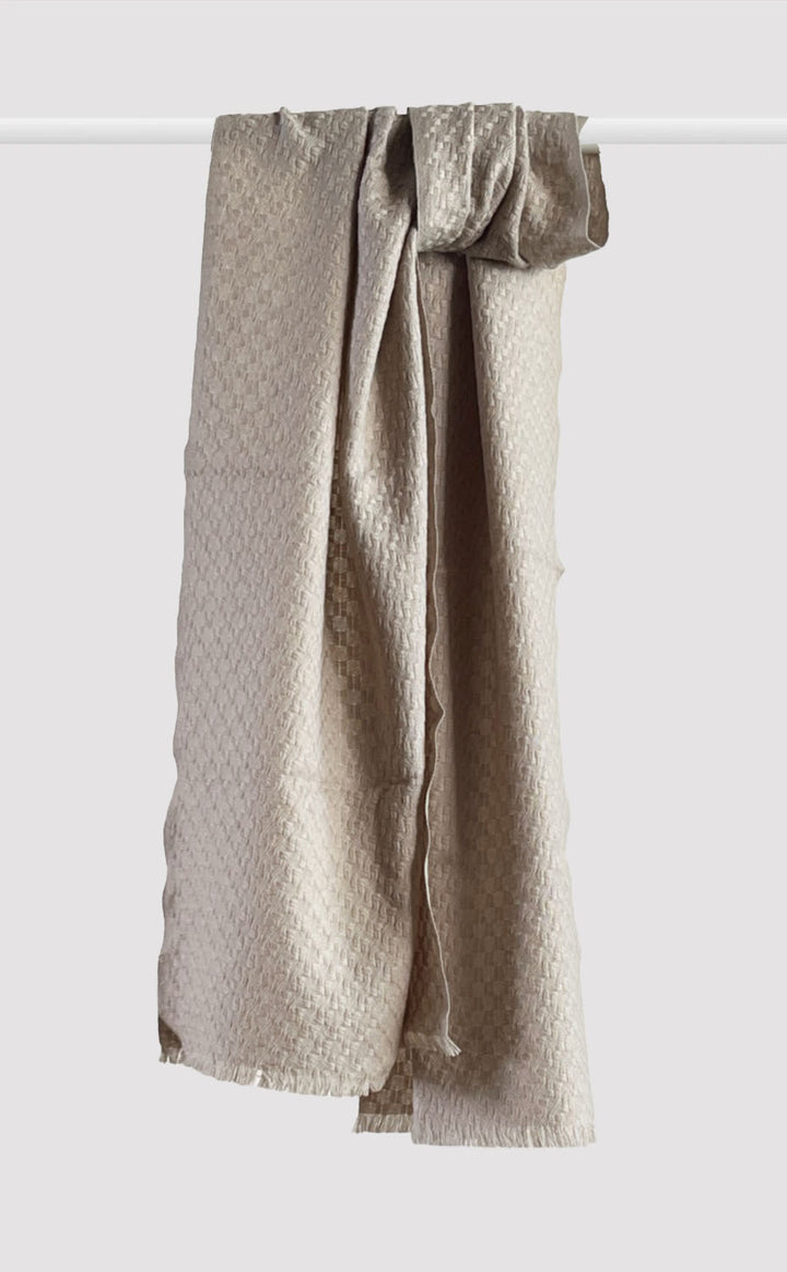 Oat Woven Muffler