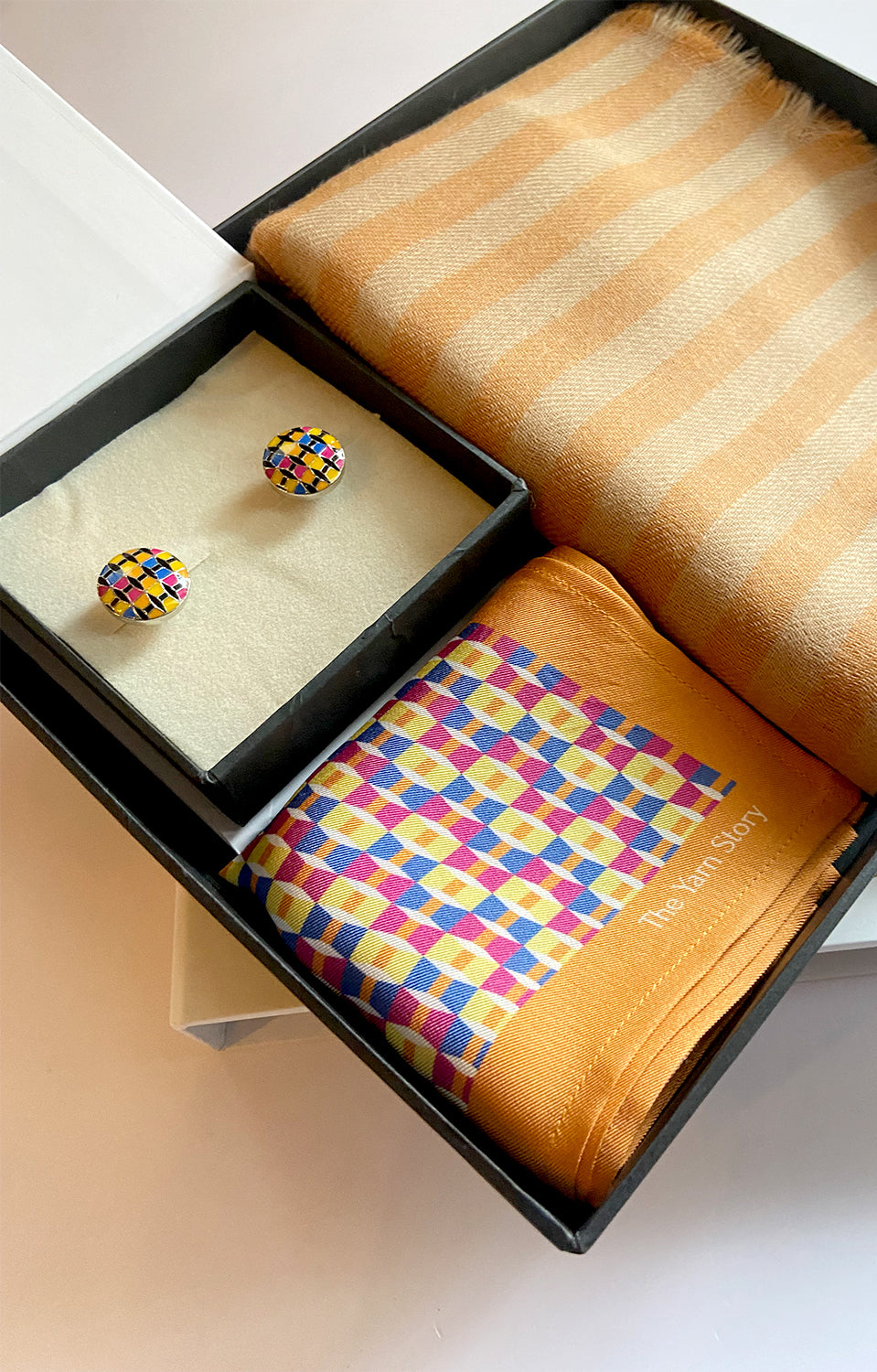 Apricot Geometric Set For Him