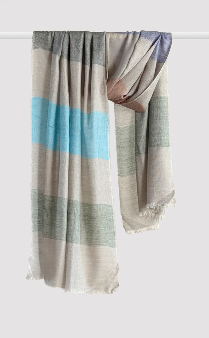 Dove Blocked Stole