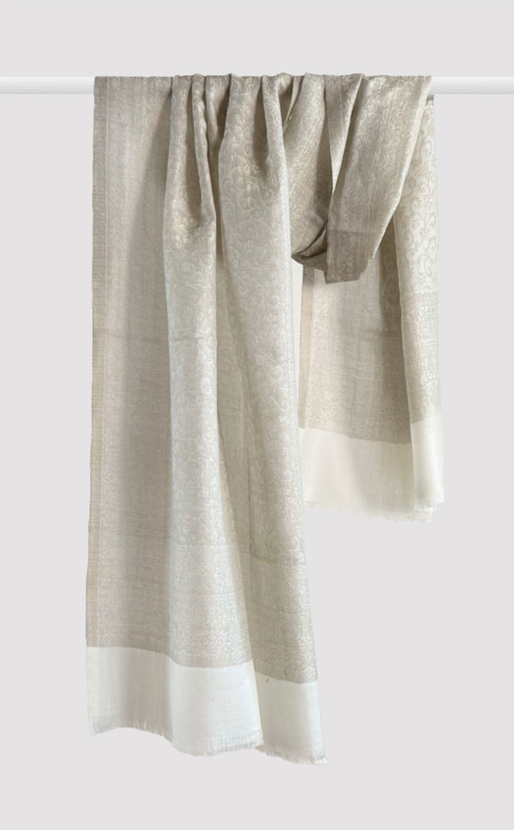 Ivory Paisley Motif Zari Stole