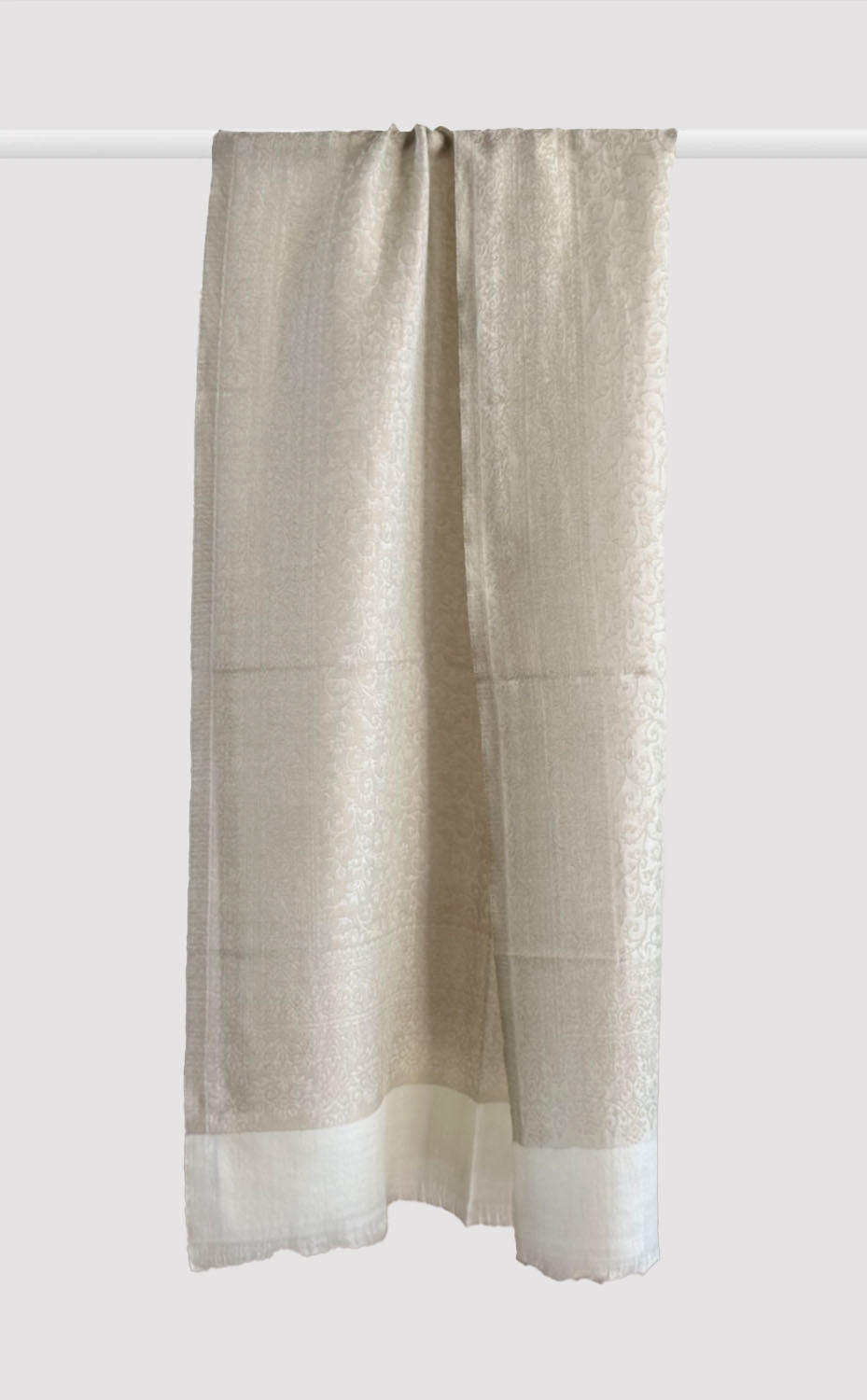 Ivory Paisley Motif Zari Stole