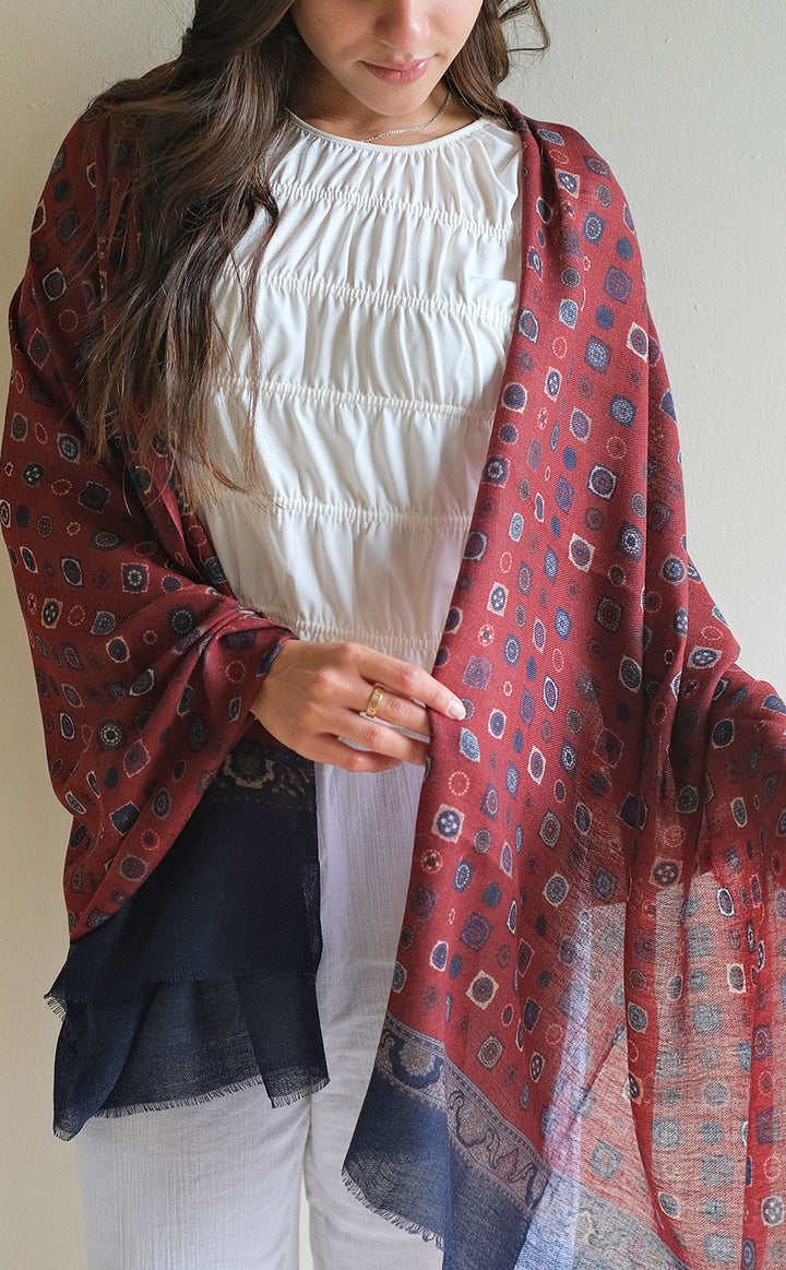 Merlot Motif Stole