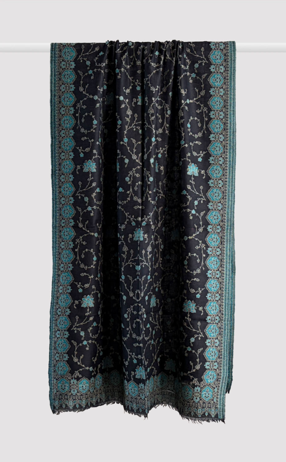 Siyaahi Jaal Kani Stole