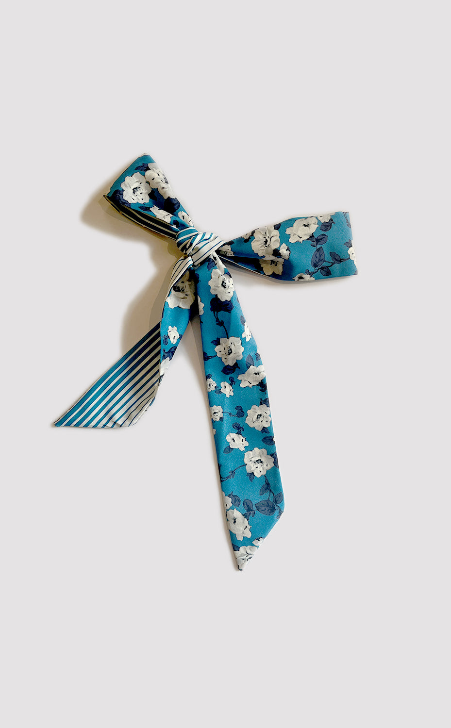 Floral Blue Twilly