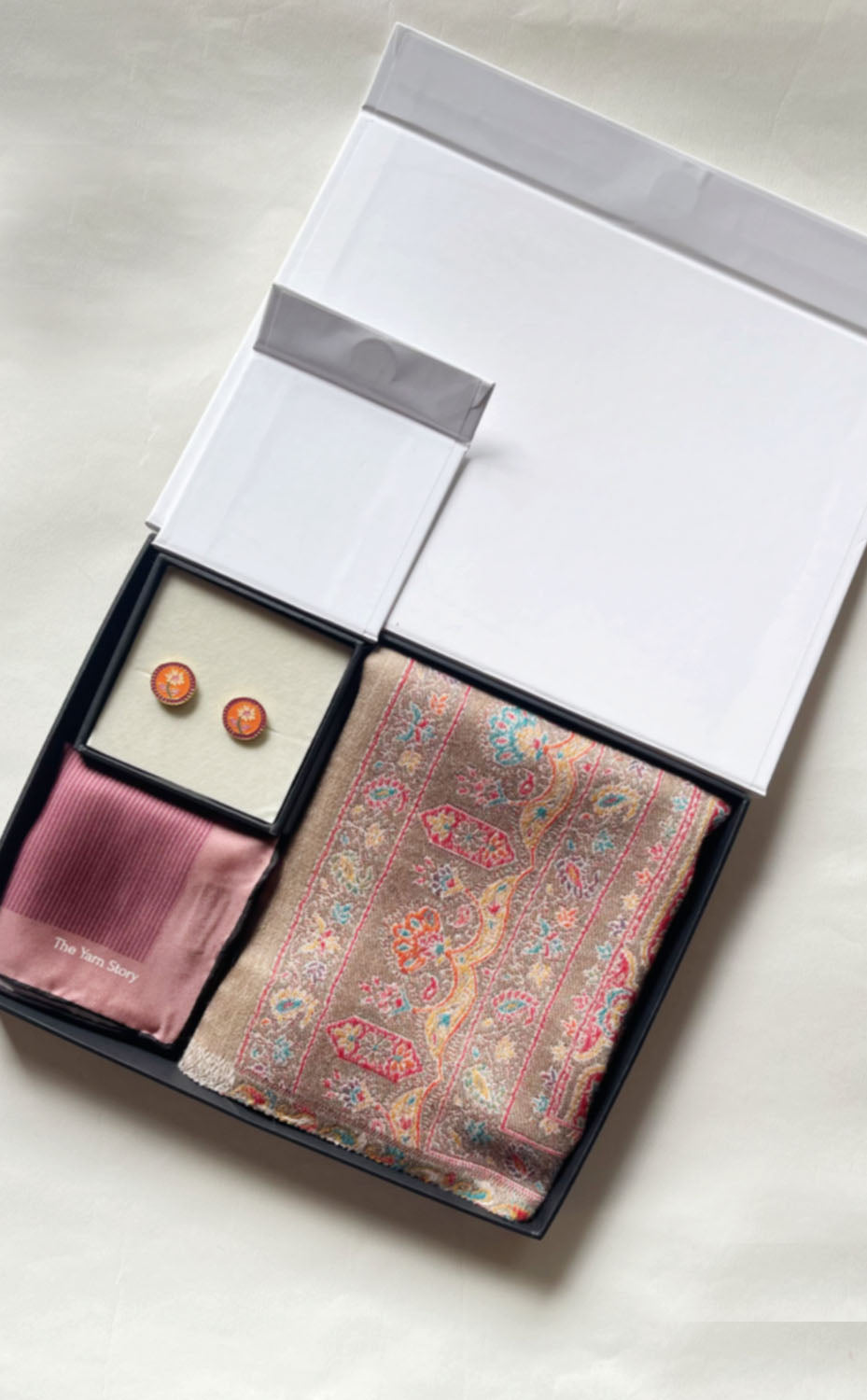Pearl Floral Set for Him