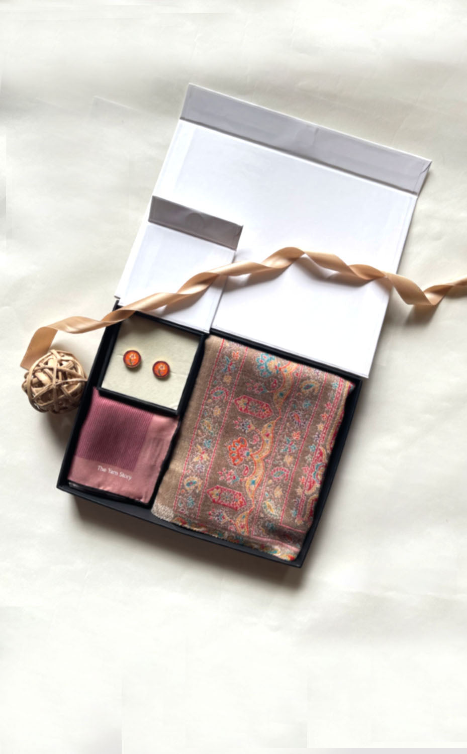 Pearl Floral Set for Him