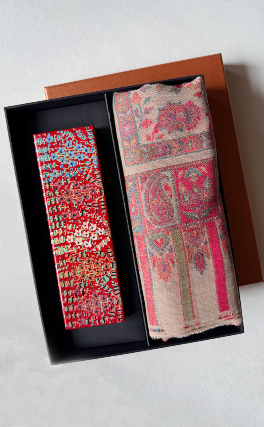 Floral Kani Kashmiri Gift Set