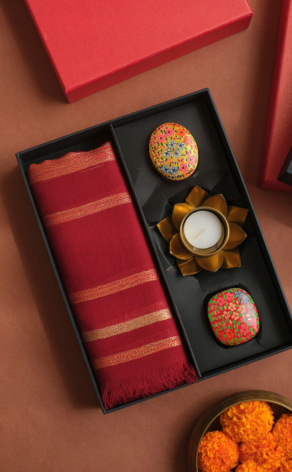 Kashmiri Zari Aura Giftset