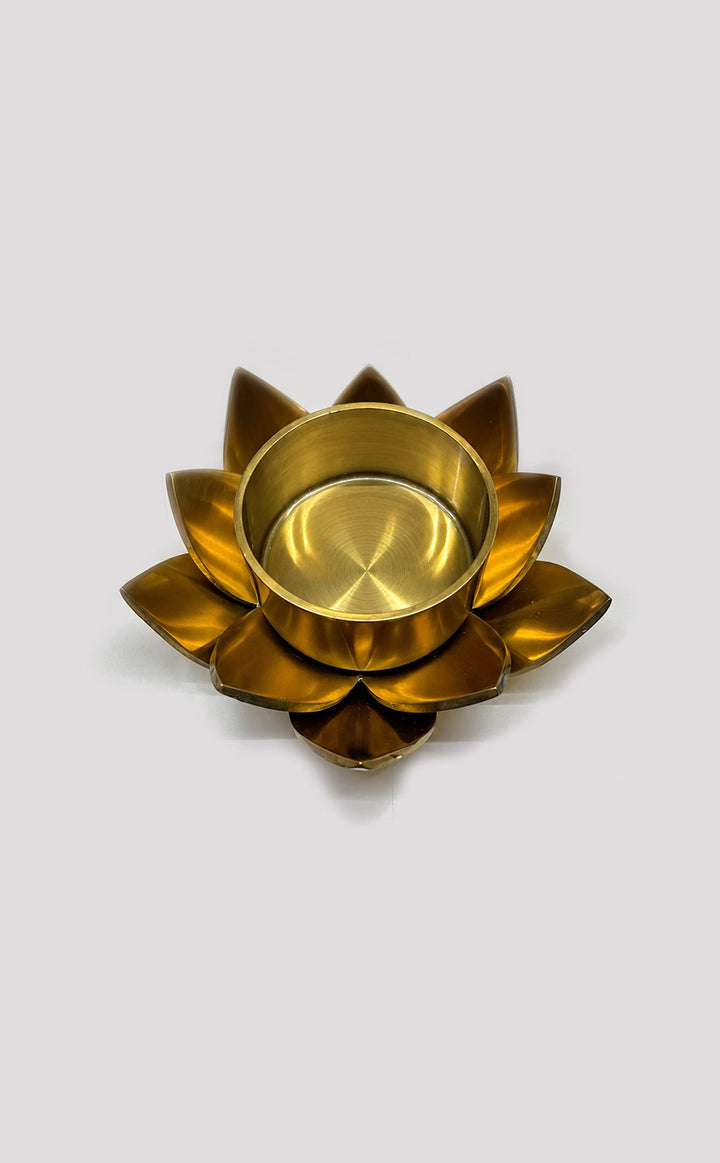 Lotus Candle