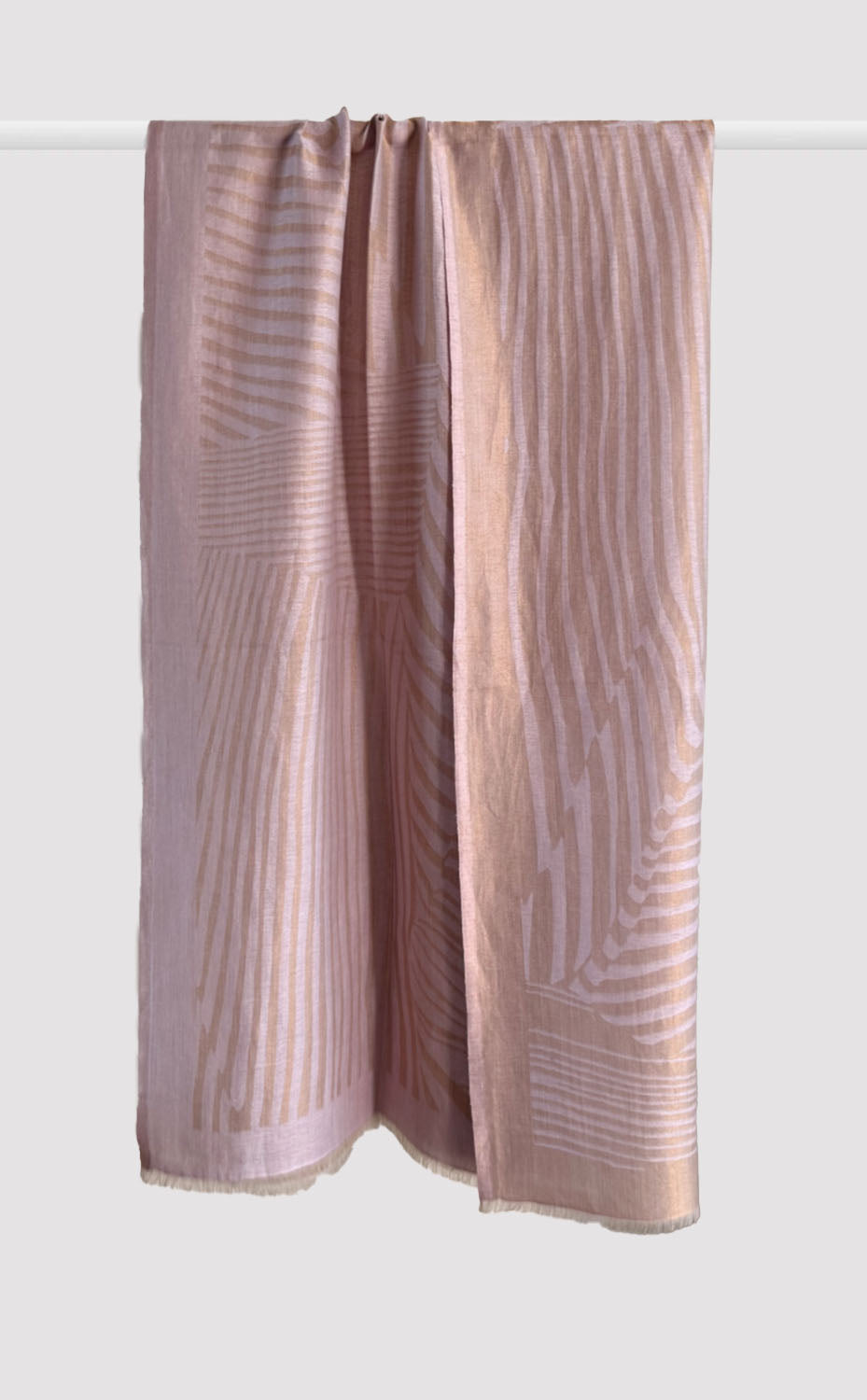 Lavender Contour Zari Shawl