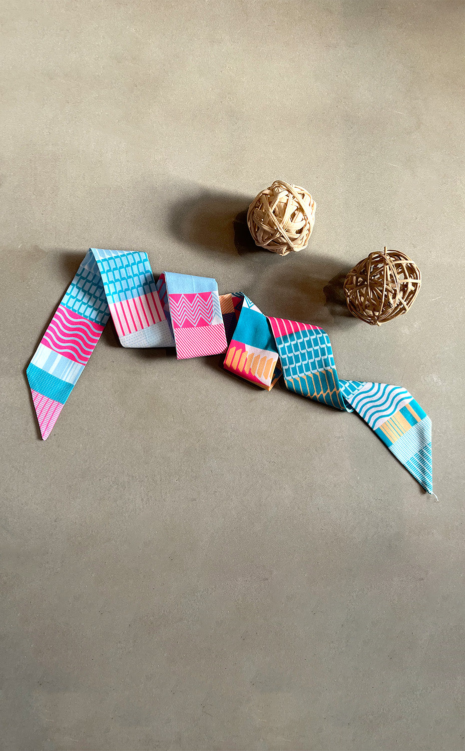 Geometric Teal Twilly