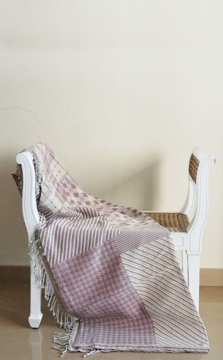 Lilac Houndstooth Throw