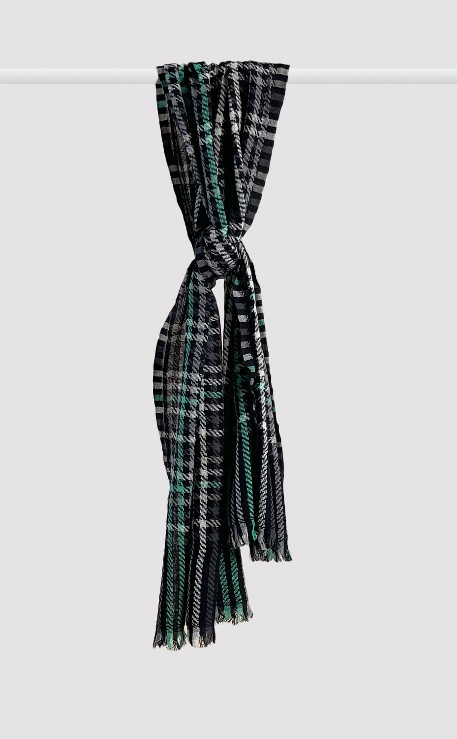 Ink Houndstooth Weave Merino Jacquard