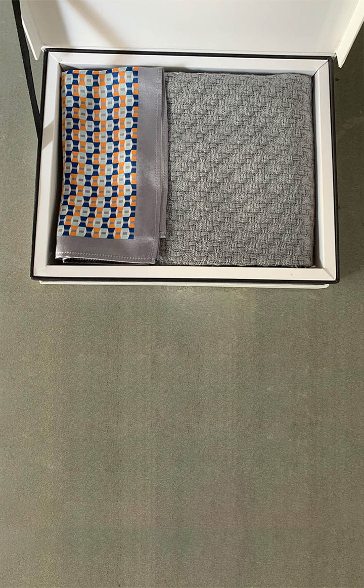 Grey Checks Woven Set