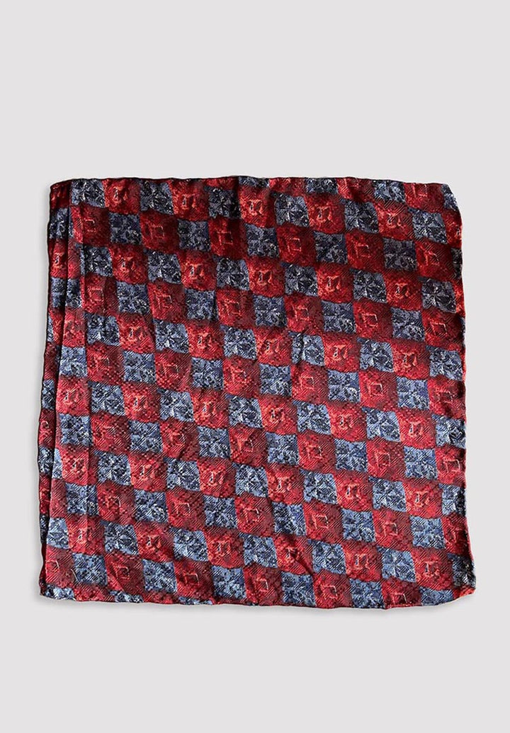 Maroon Entwine