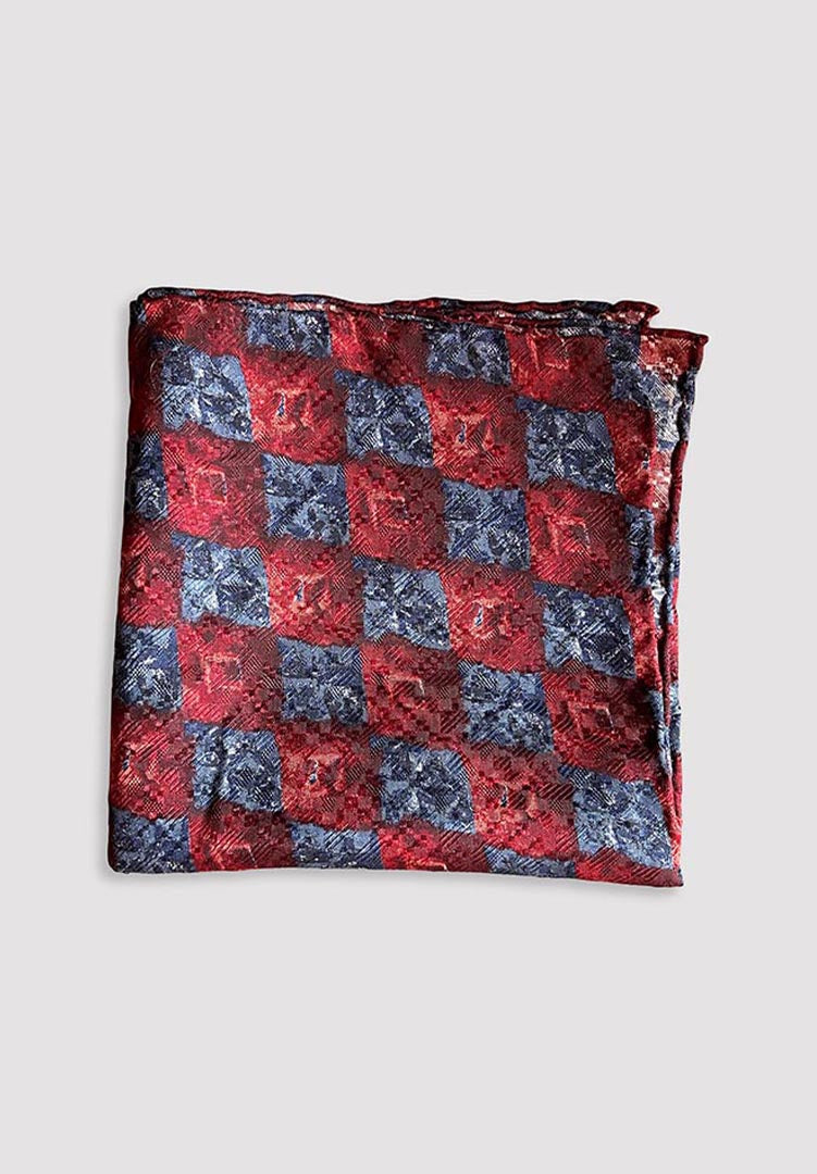 Maroon Entwine