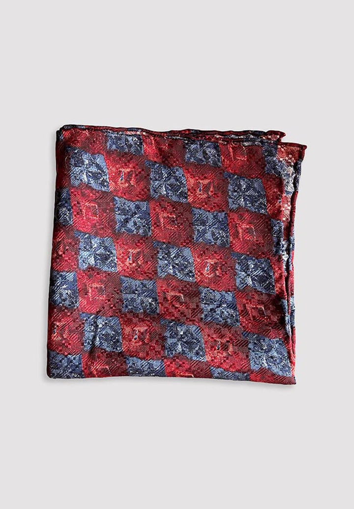 Maroon Entwine